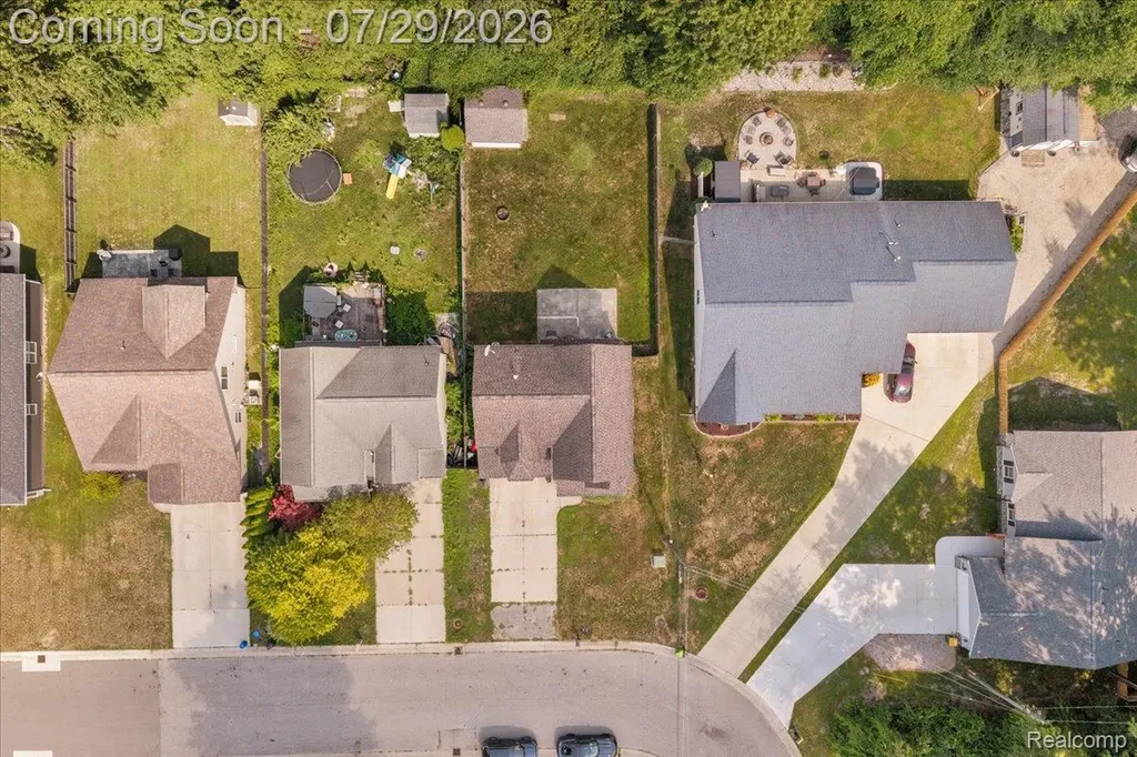 9399 Oakdale Street Clay Township MI 48001