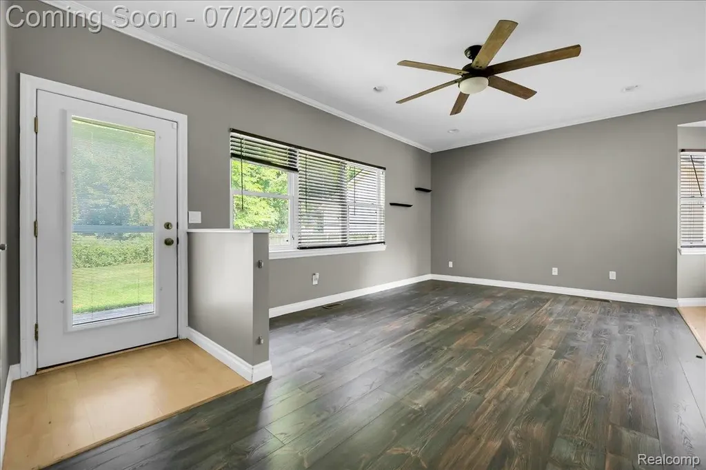 9399 Oakdale Street Clay Township MI 48001