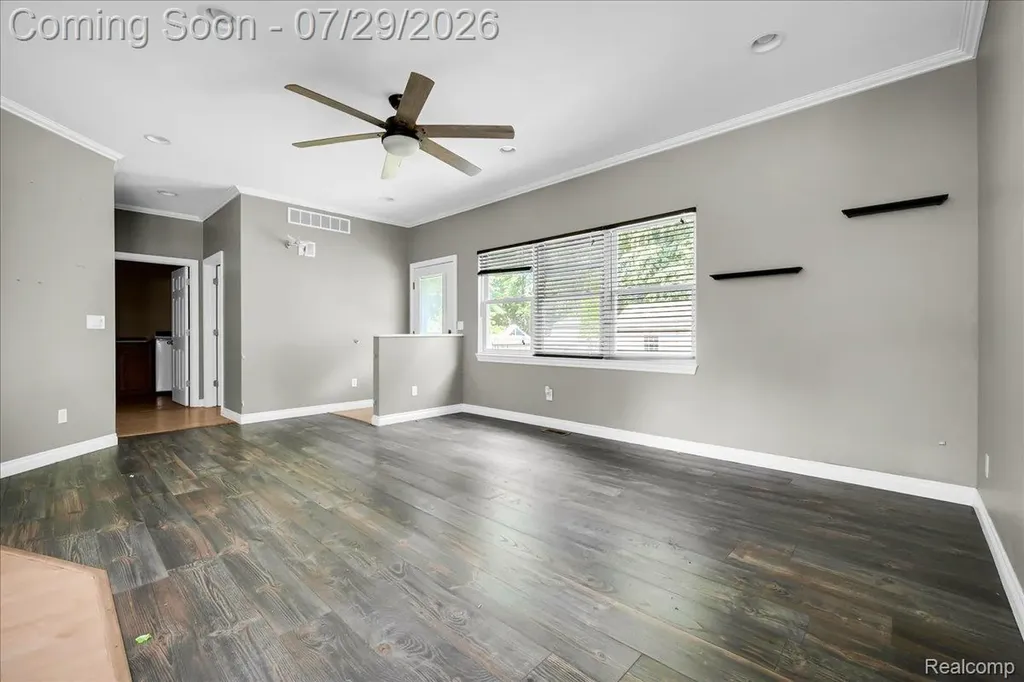 9399 Oakdale Street Clay Township MI 48001