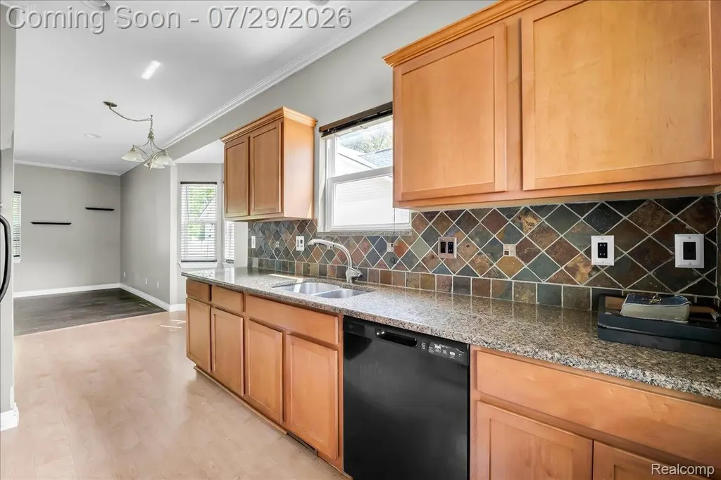 9399 Oakdale Street Clay Township MI 48001