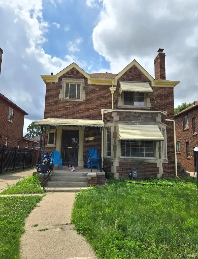 17523 Cherrylawn Street Detroit City MI 48221