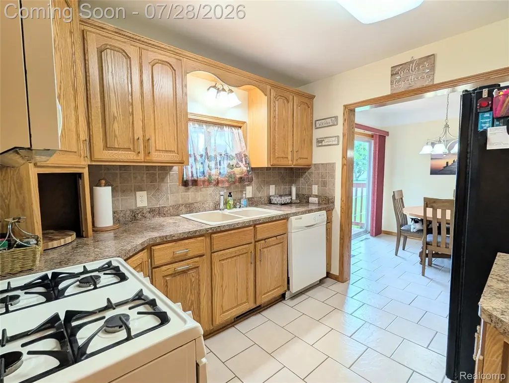 524 S Port Crescent Street Bad Axe City MI 48413