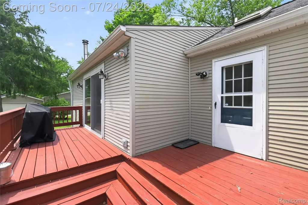205 Mechanic Street Dundee Village MI 48131