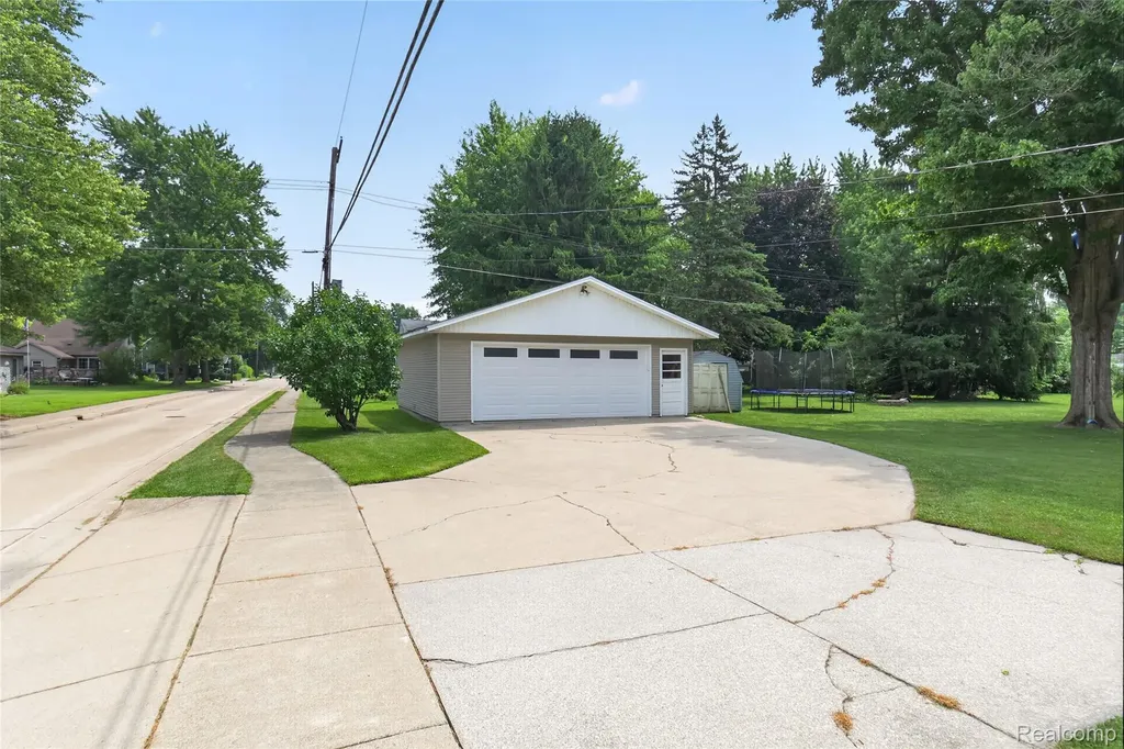 205 Mechanic Street Dundee Village MI 48131