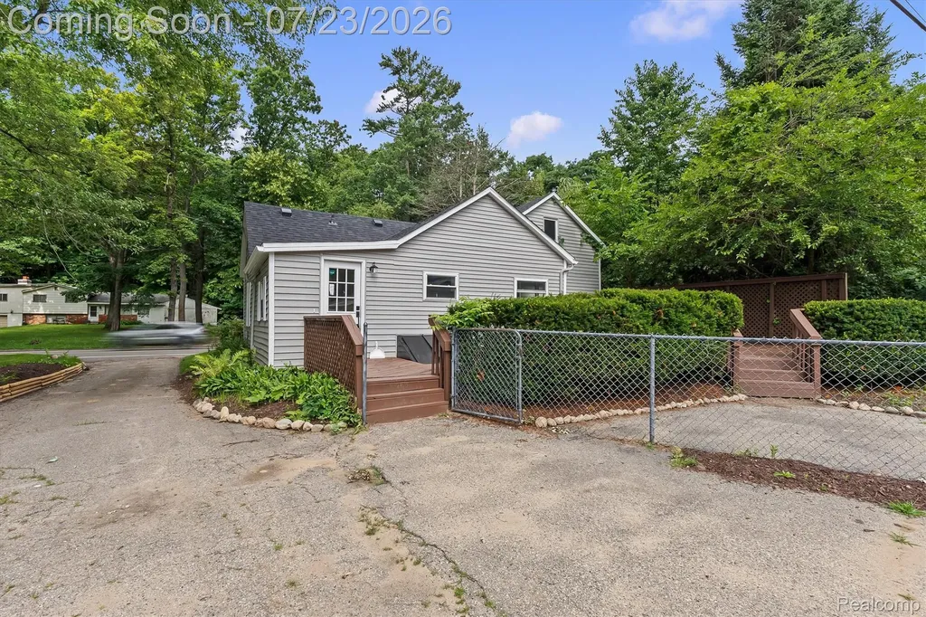 420 N Baldwin Road Orion Charter Township MI 48348
