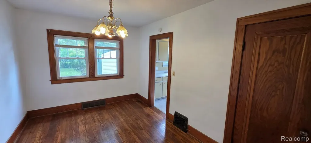724 Alexandrine Ave Avenue Mt. Morris City MI 48458