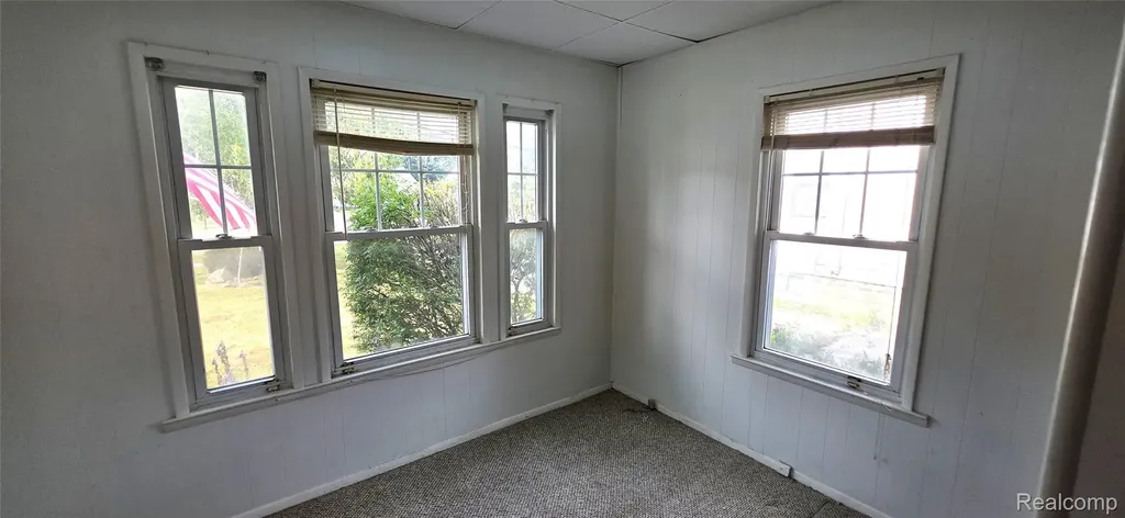 724 Alexandrine Ave Avenue Mt. Morris City MI 48458