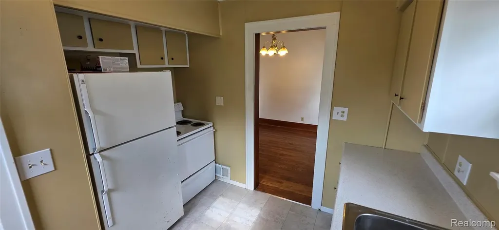 724 Alexandrine Ave Avenue Mt. Morris City MI 48458