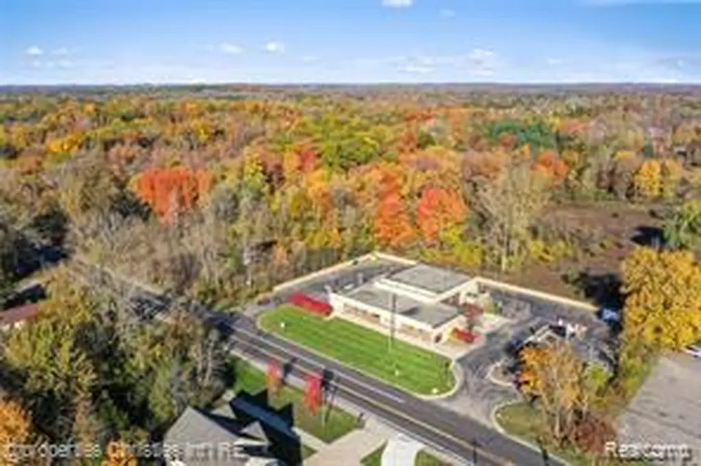 5920 Greer Road West Bloomfield Charter Township MI 48324