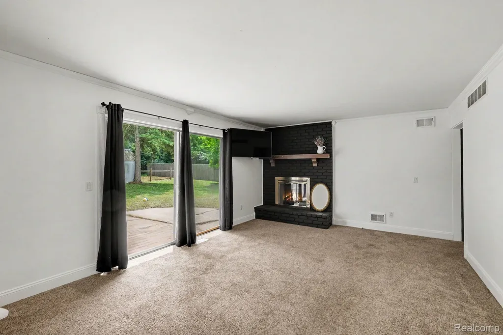 436 Dutch Mill Drive Flushing City MI 48433