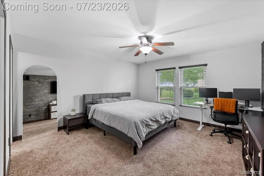 2871 Au Gres River Drive Handy Township MI 48836
