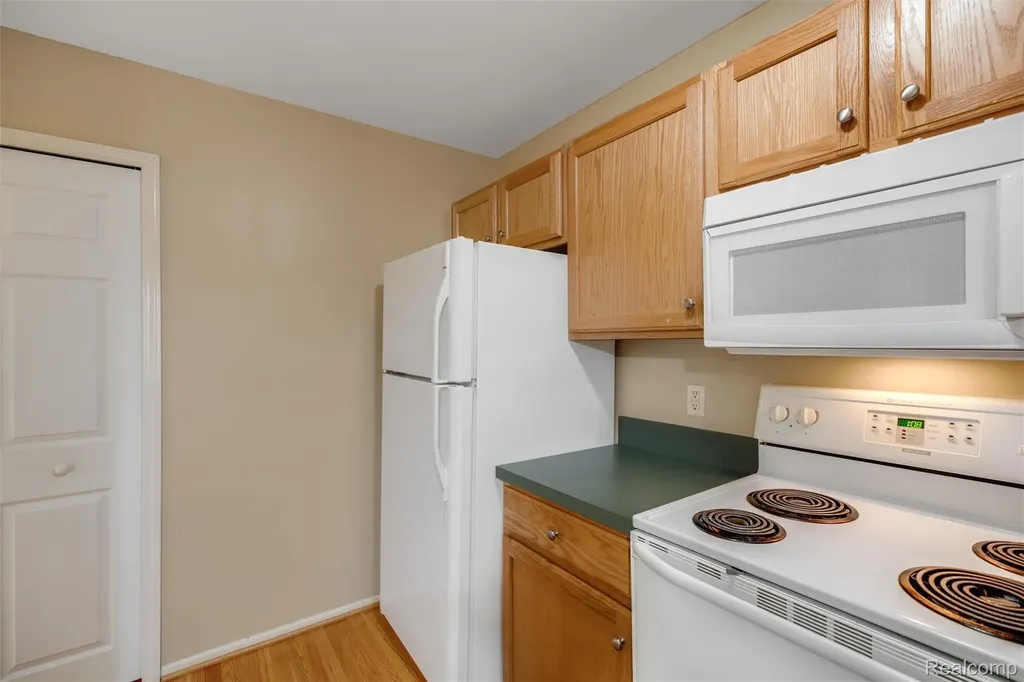 2795 Barclay Way Ann Arbor City MI 48105
