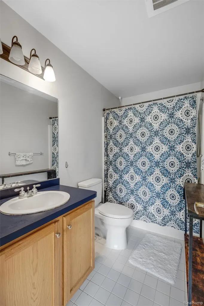 2795 Barclay Way Ann Arbor City MI 48105