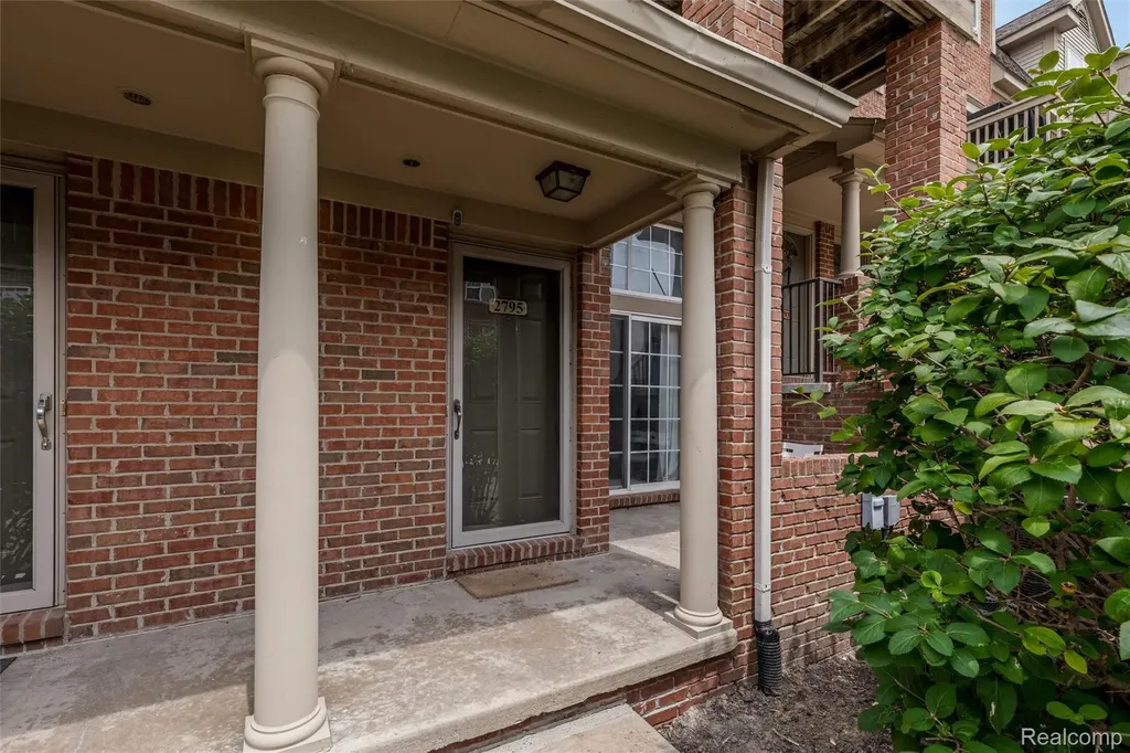 2795 Barclay Way Ann Arbor City MI 48105