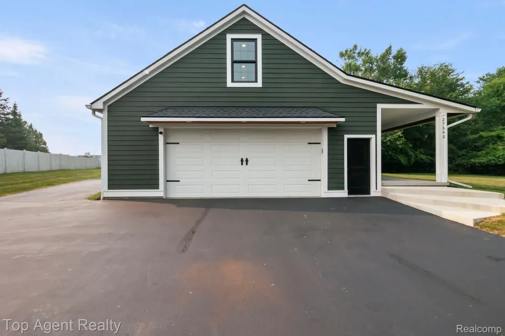 27593 Old Colony Street Farmington Hills City MI 48334