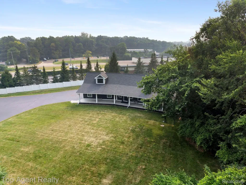 27593 Old Colony Street Farmington Hills City MI 48334