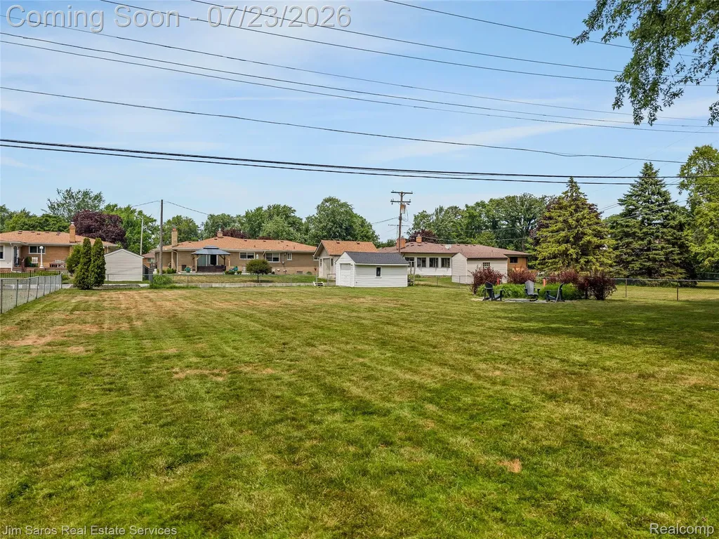 21225 Martin Road St. Clair Shores City MI 48081