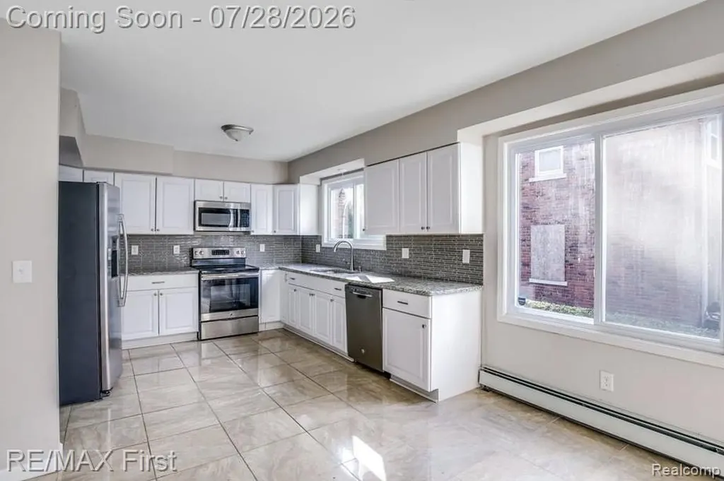 1349 Devonshire Road Grosse Pointe Park City MI 48230