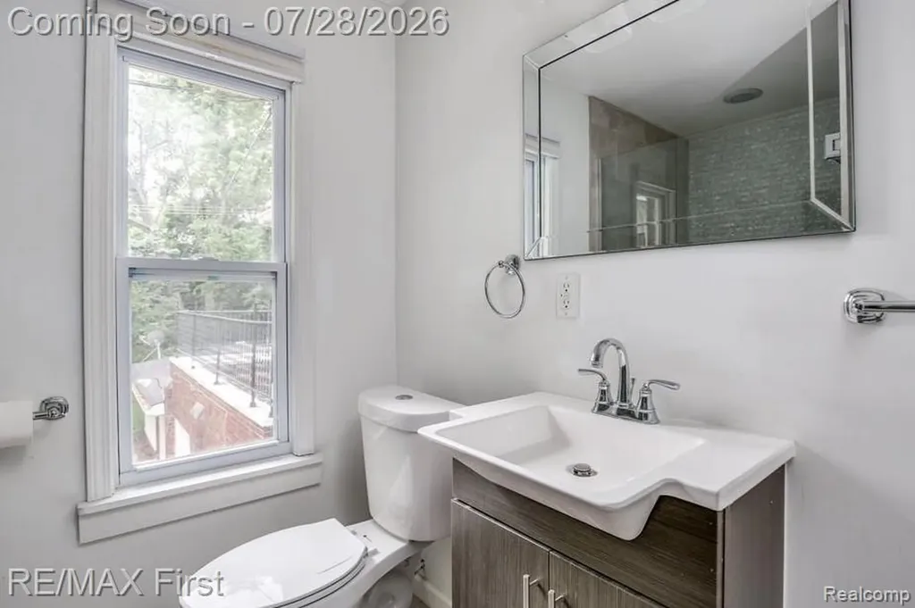 1349 Devonshire Road Grosse Pointe Park City MI 48230