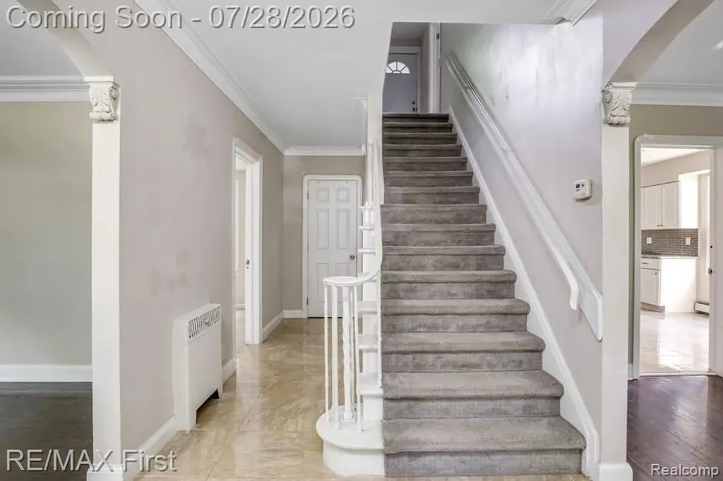 1349 Devonshire Road Grosse Pointe Park City MI 48230