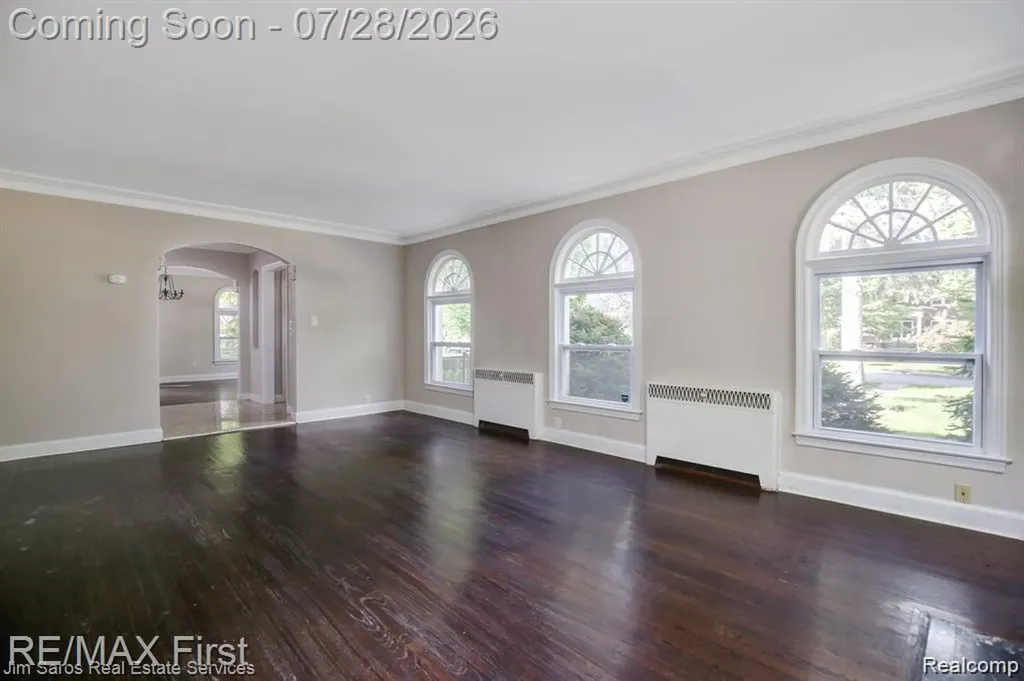 1349 Devonshire Road Grosse Pointe Park City MI 48230