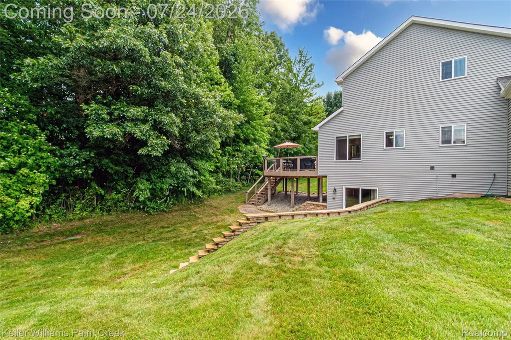 508 Forest Hill Dr Drive Oxford Village MI 48371