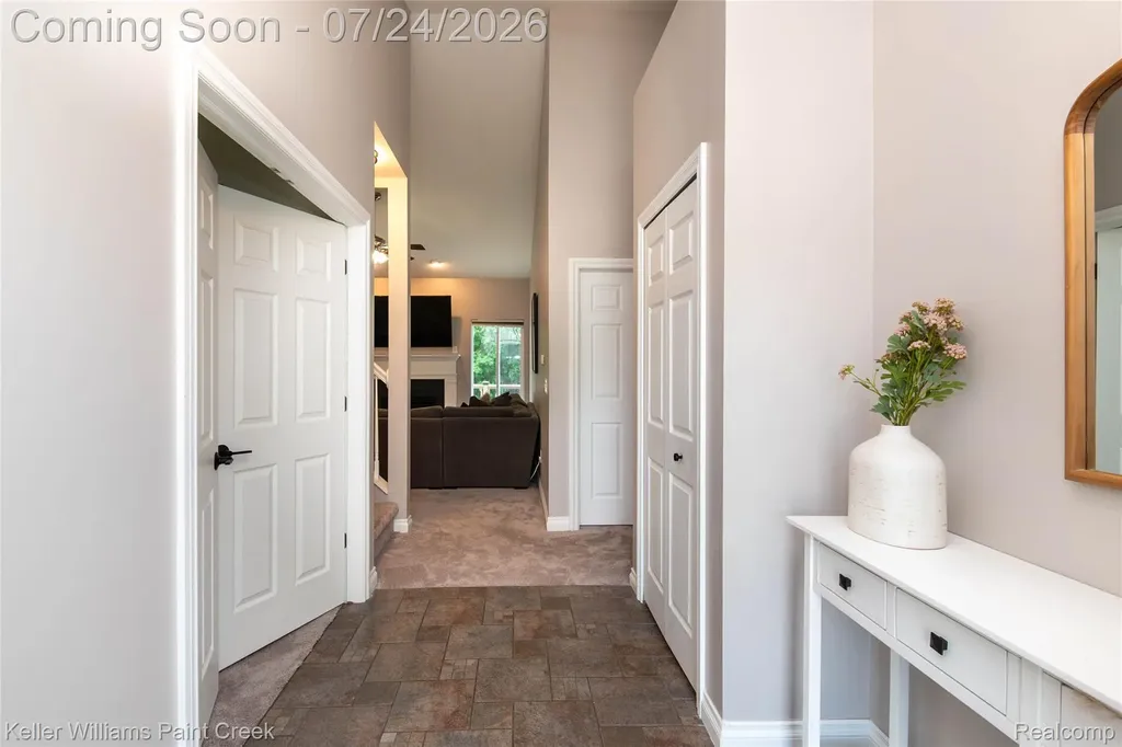 508 Forest Hill Dr Drive Oxford Village MI 48371