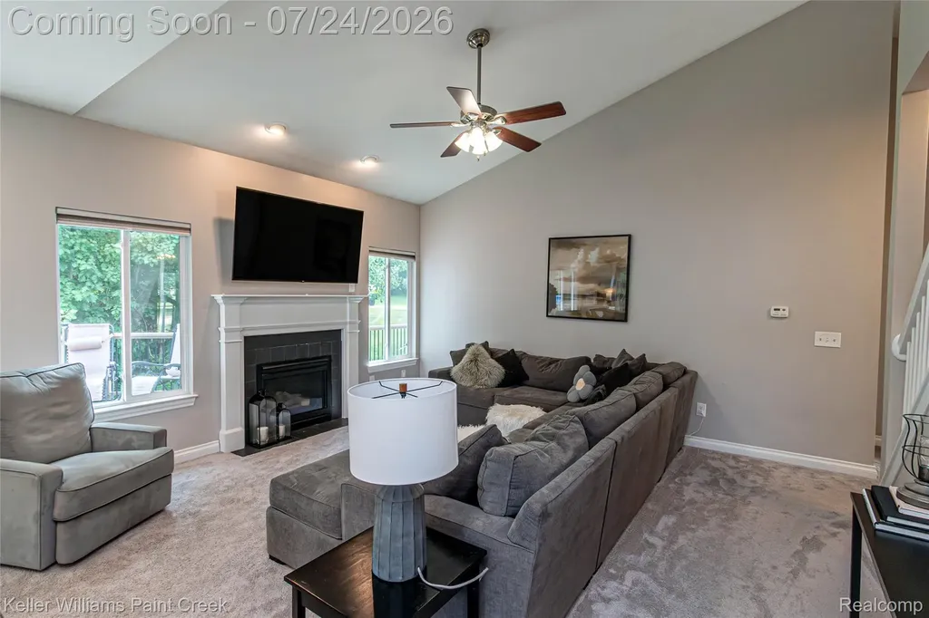 508 Forest Hill Dr Drive Oxford Village MI 48371
