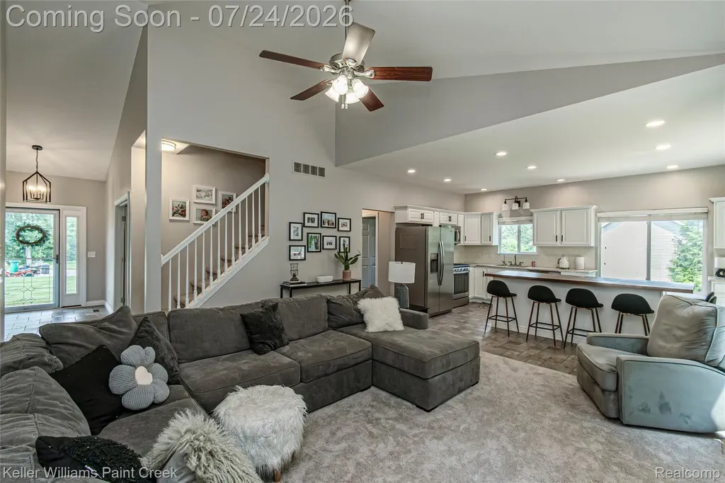 508 Forest Hill Dr Drive Oxford Village MI 48371