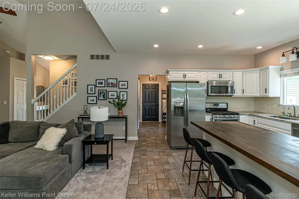 508 Forest Hill Dr Drive Oxford Village MI 48371