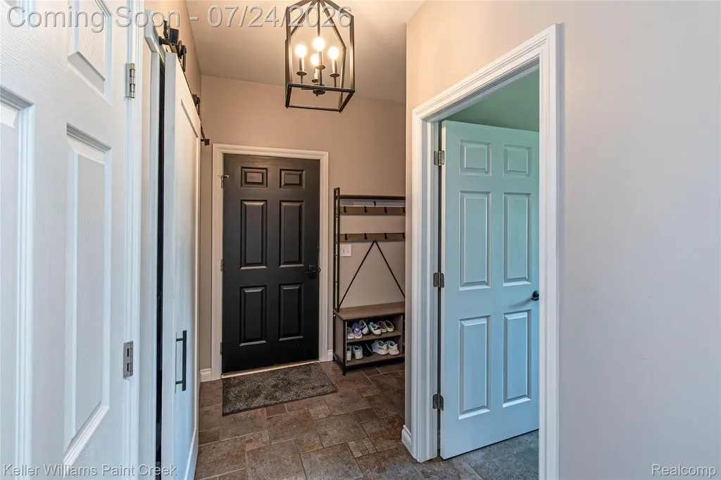 508 Forest Hill Dr Drive Oxford Village MI 48371