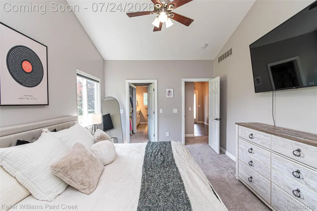 508 Forest Hill Dr Drive Oxford Village MI 48371