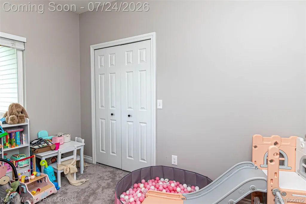 508 Forest Hill Dr Drive Oxford Village MI 48371