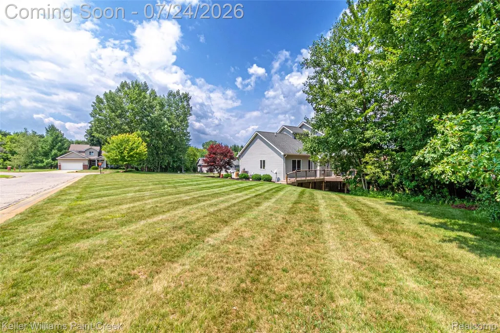508 Forest Hill Dr Drive Oxford Village MI 48371