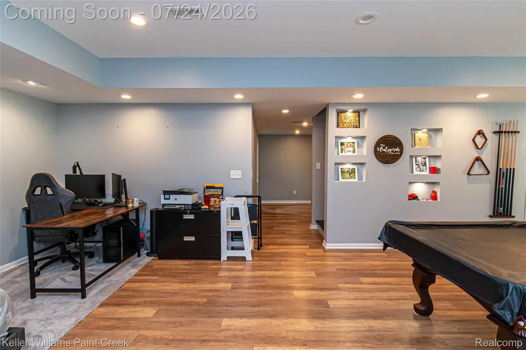 508 Forest Hill Dr Drive Oxford Village MI 48371