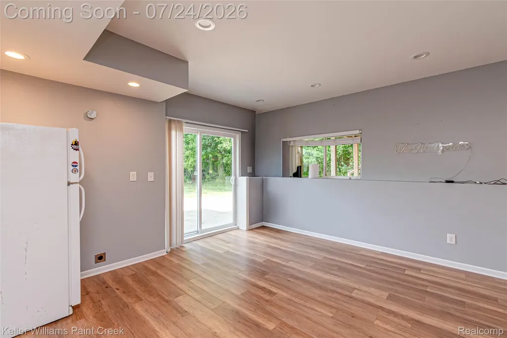 508 Forest Hill Dr Drive Oxford Village MI 48371
