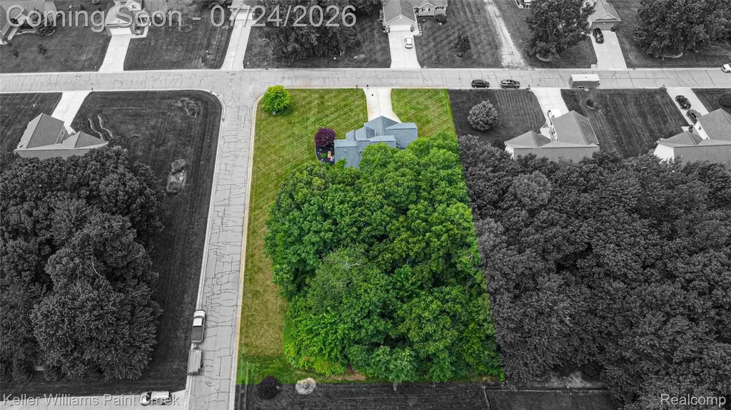 508 Forest Hill Dr Drive Oxford Village MI 48371
