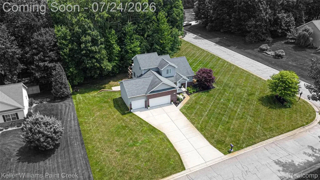 508 Forest Hill Dr Drive Oxford Village MI 48371