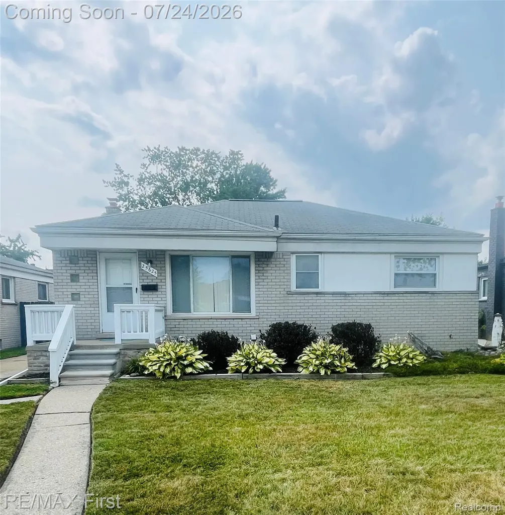 25625 Barbara Street Roseville City MI 48066