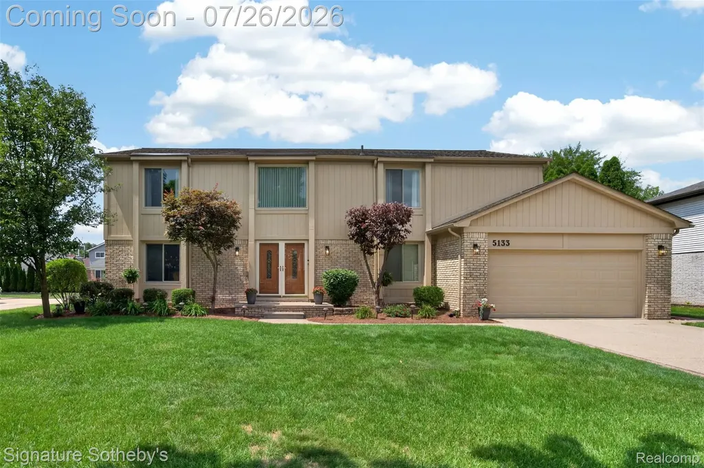 5133 Allison Drive Troy City MI 48085