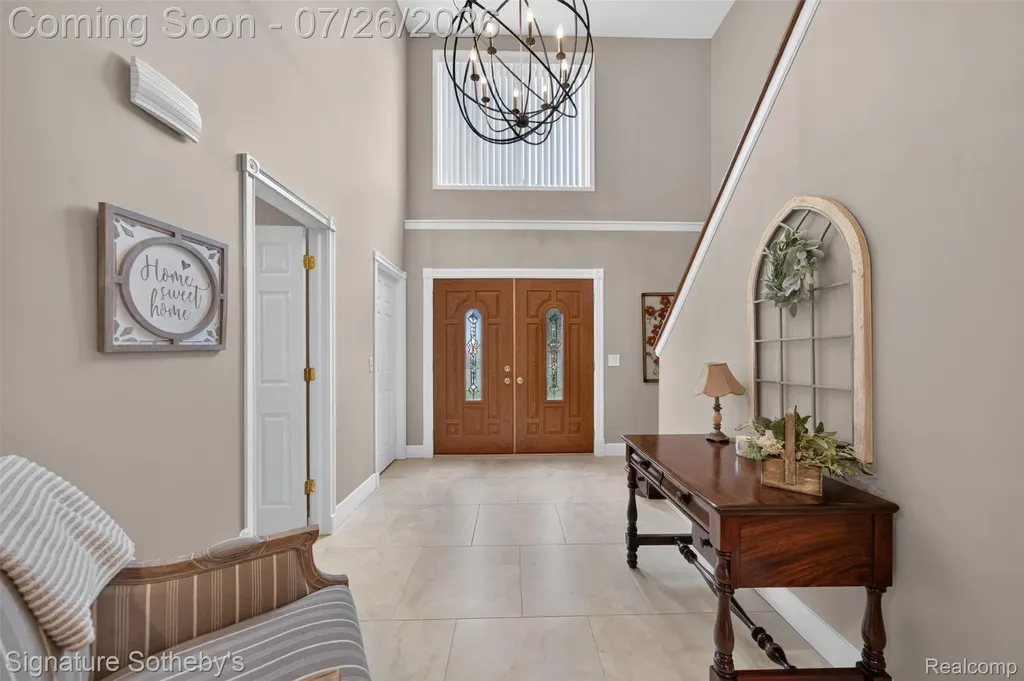 5133 Allison Drive Troy City MI 48085