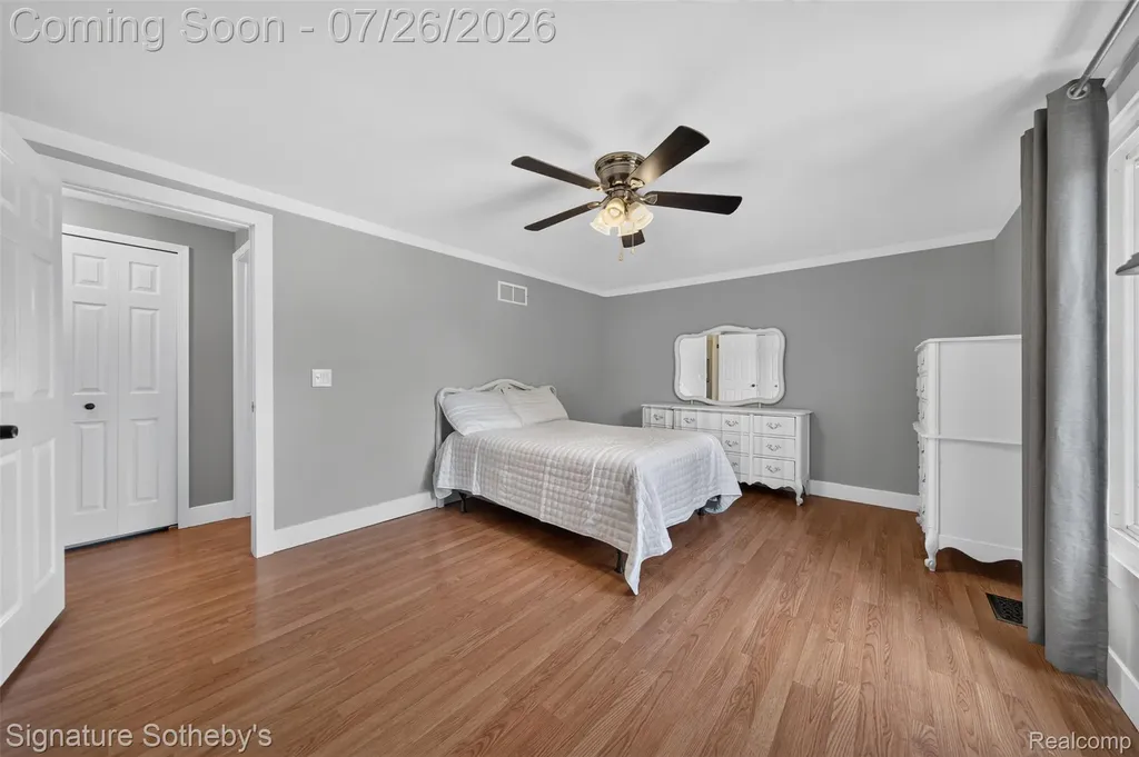 5133 Allison Drive Troy City MI 48085