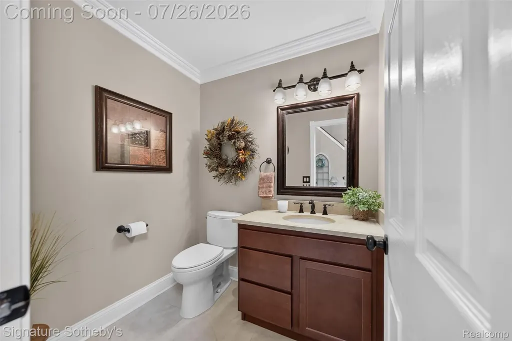 5133 Allison Drive Troy City MI 48085