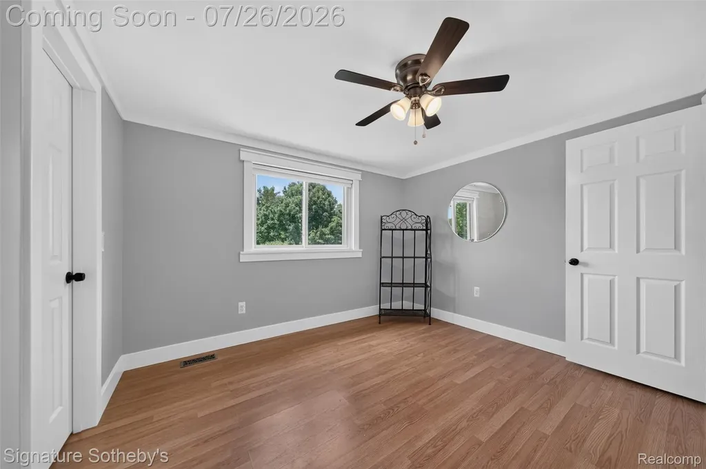 5133 Allison Drive Troy City MI 48085