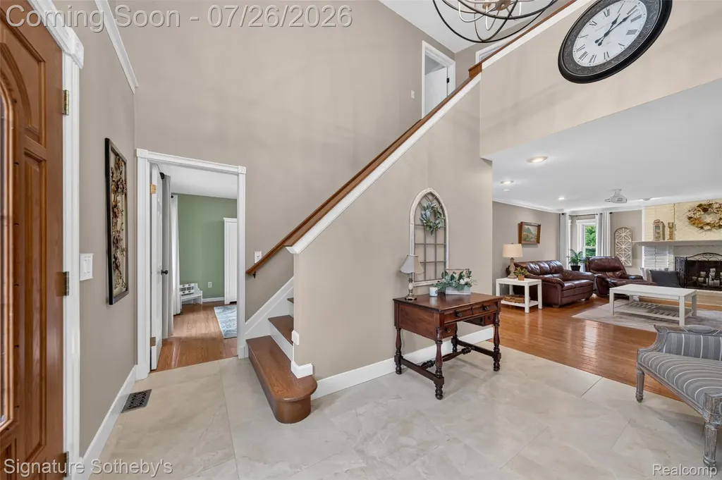 5133 Allison Drive Troy City MI 48085