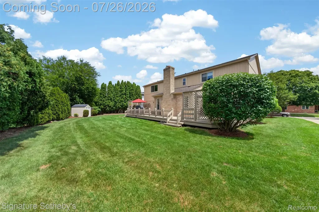 5133 Allison Drive Troy City MI 48085