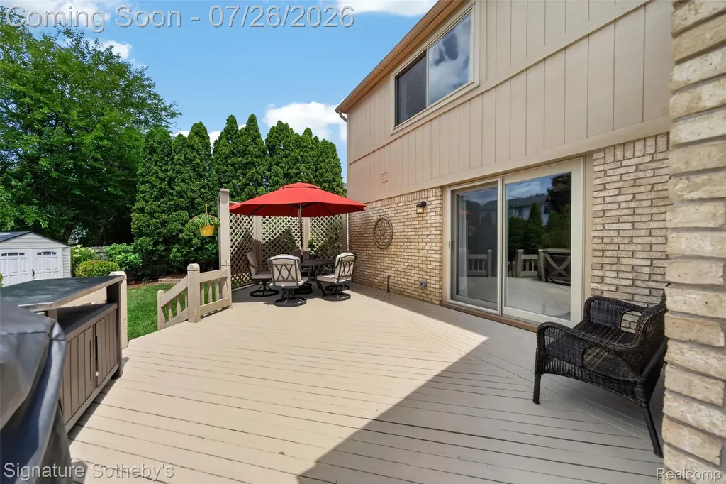 5133 Allison Drive Troy City MI 48085