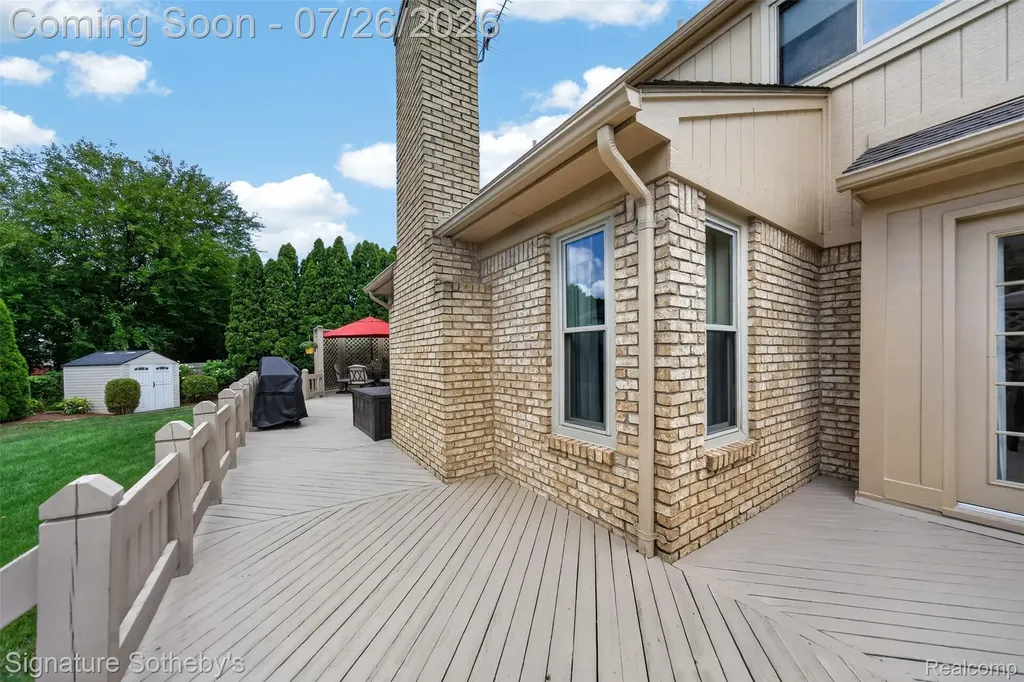 5133 Allison Drive Troy City MI 48085
