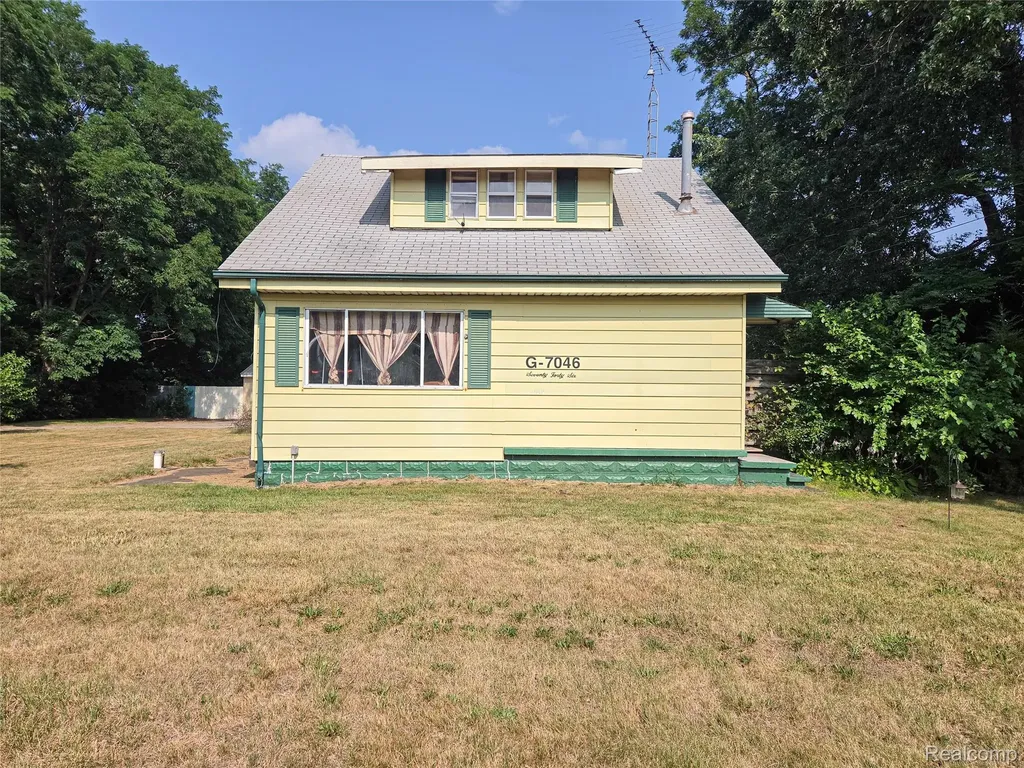 7046 N Dort Highway Genesee Charter Township MI 48458