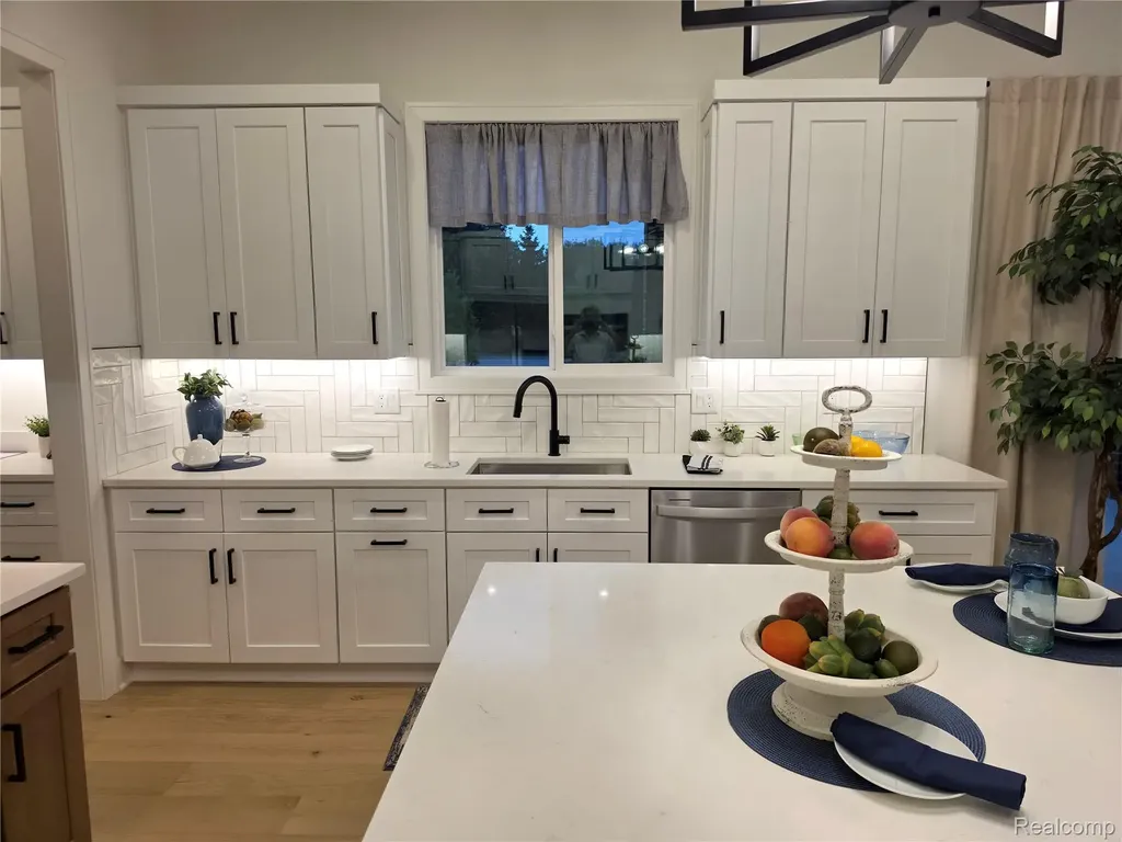 7398 Brys Shelby Charter Township MI 48316